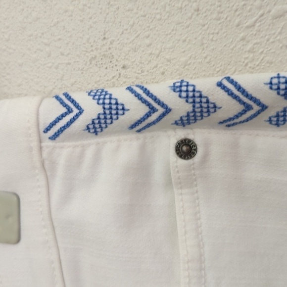 VS Mid Rise Siren Crop Dream Angels White Jeans Embroidered Aztec Southwest - Picture 3 of 10